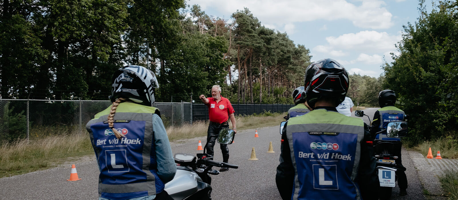 Écht leren motorrijden bij Rijschool Bert van den Hoek